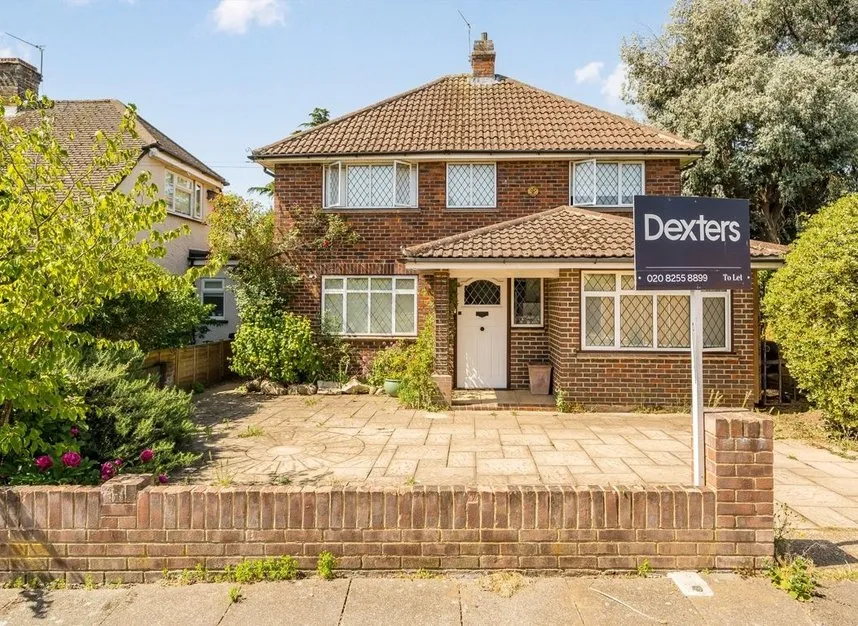 5 bed house to rent, Silverdale Drive, Sunbury on Thames, TW16