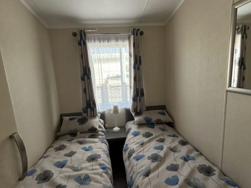 Towyn Road, Towyn, LL22, photo 10