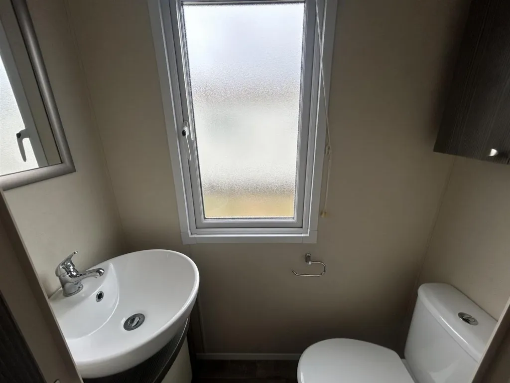 Towyn Road, Towyn, LL22, photo 12