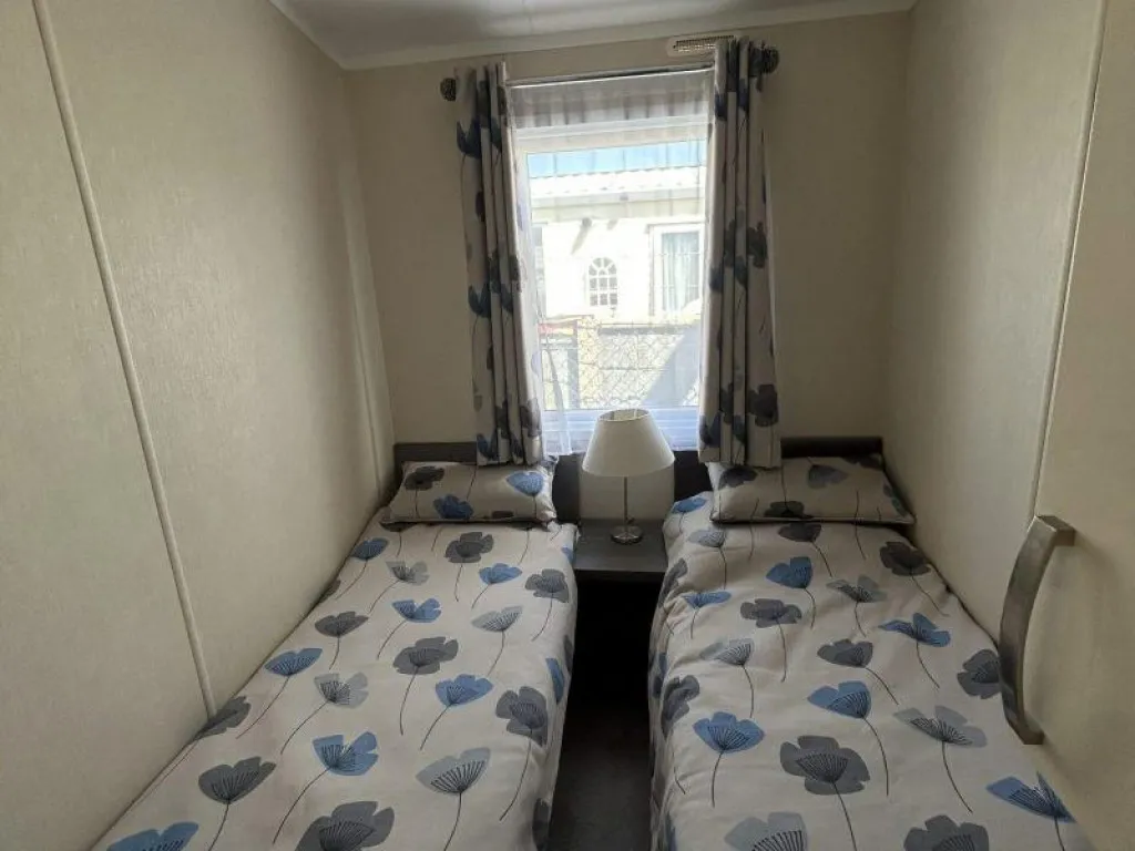 Towyn Road, Towyn, LL22, photo 9