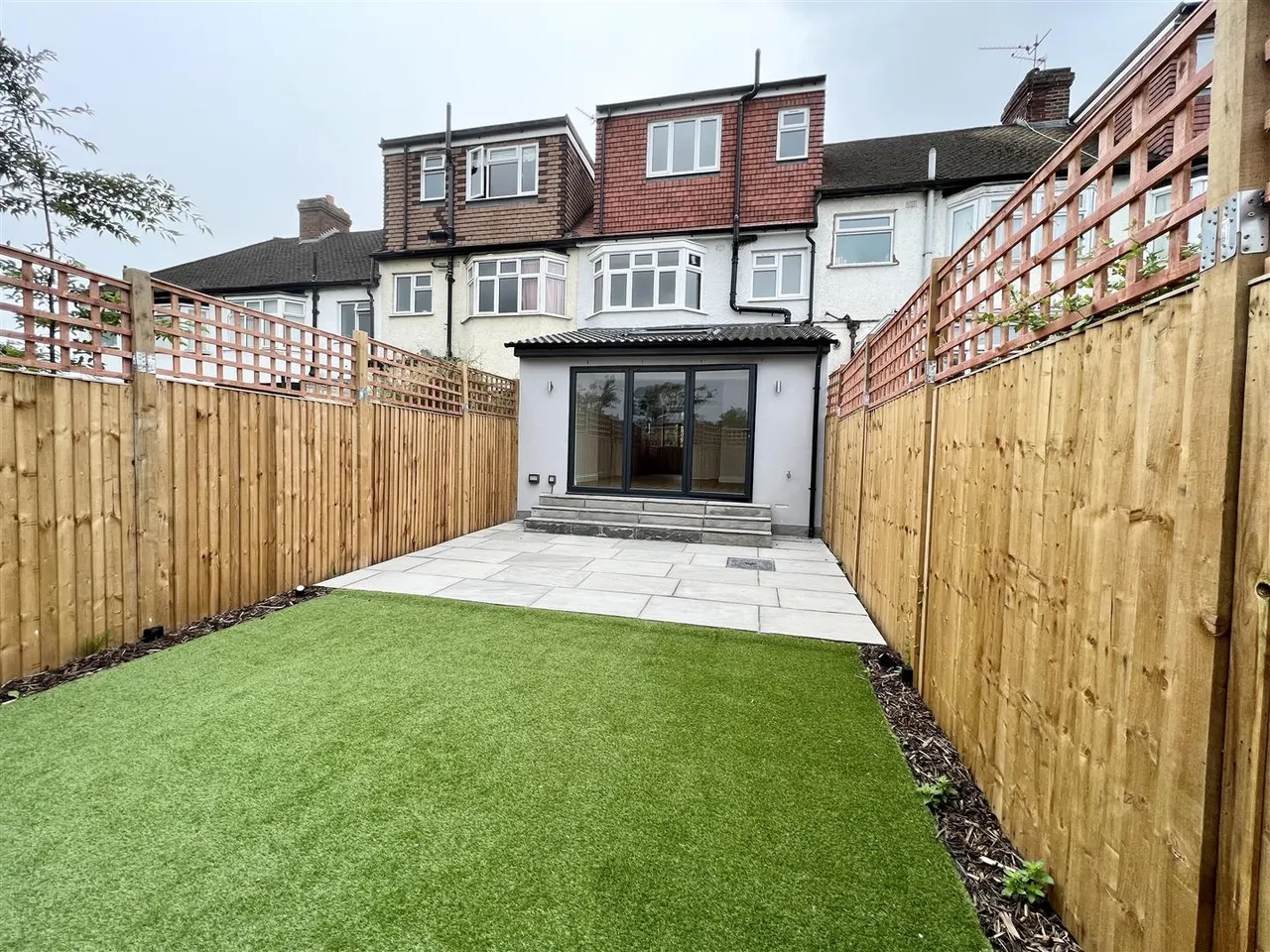 Garth Close, Morden, SM4, photo 5