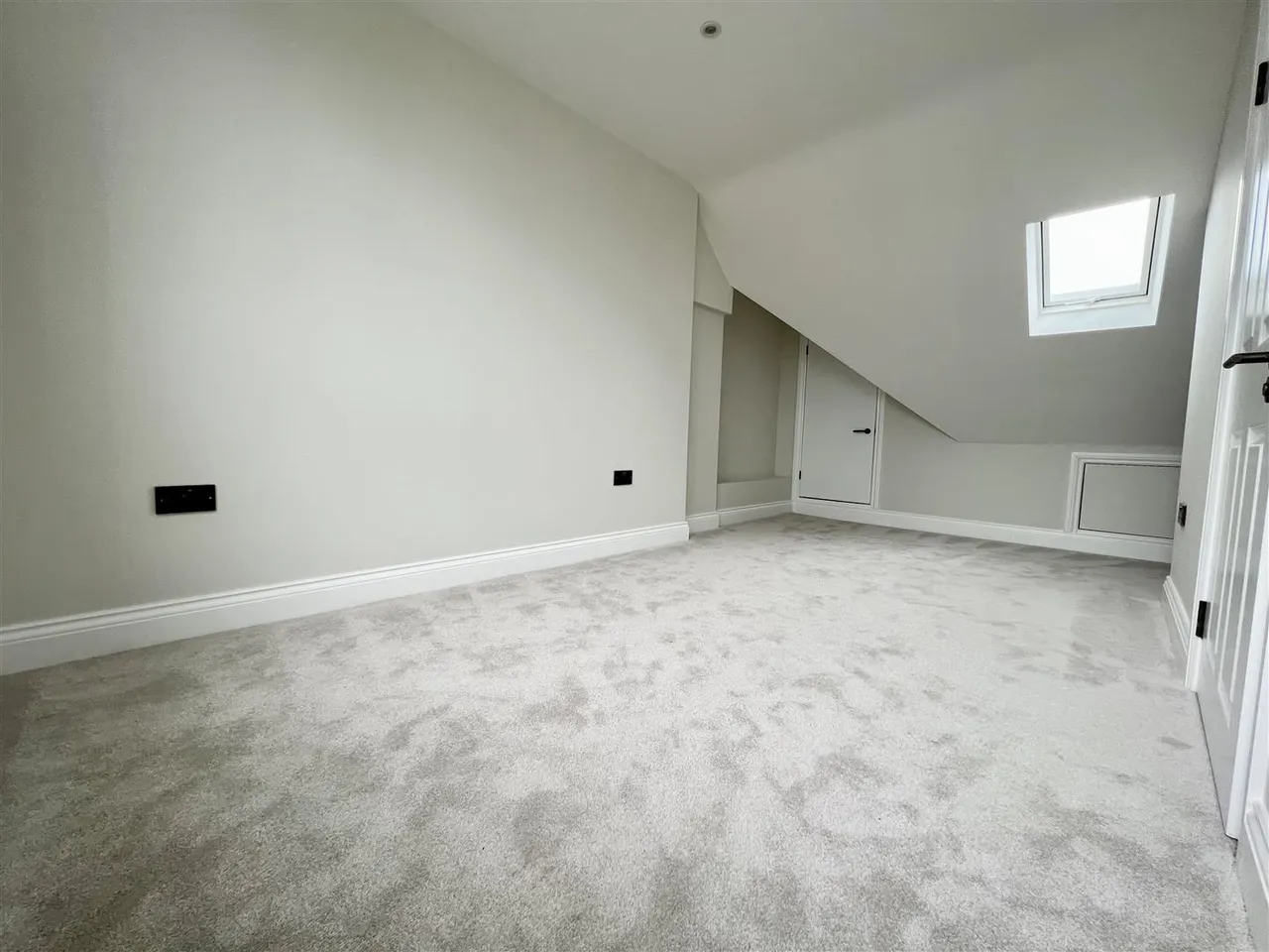 Garth Close, Morden, SM4, photo 7