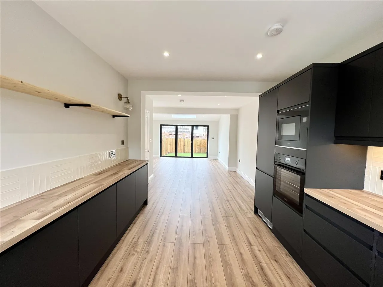 Garth Close, Morden, SM4, photo 8