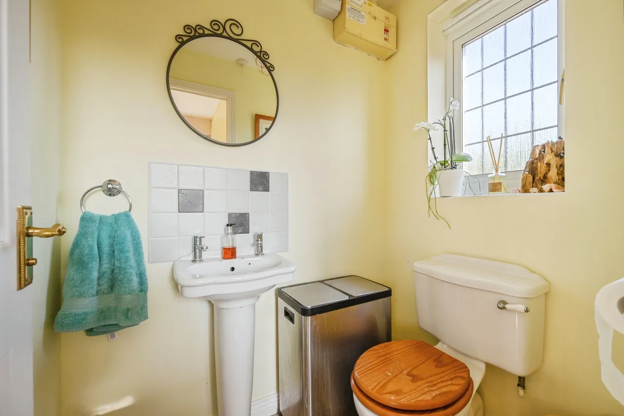 Thrift Road, Burton-On-Trent, DE14, photo 6