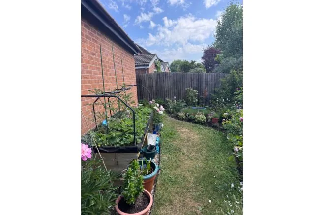 Thrift Road, Burton-On-Trent, DE14, photo 23