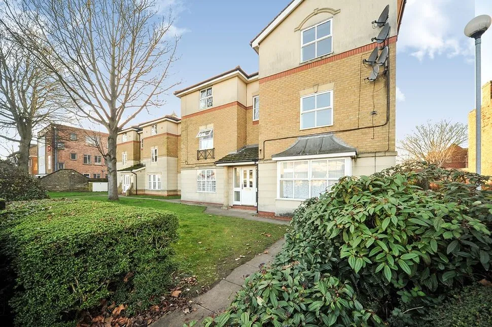 2 bed flat to rent — Park Street, Hull, HU2