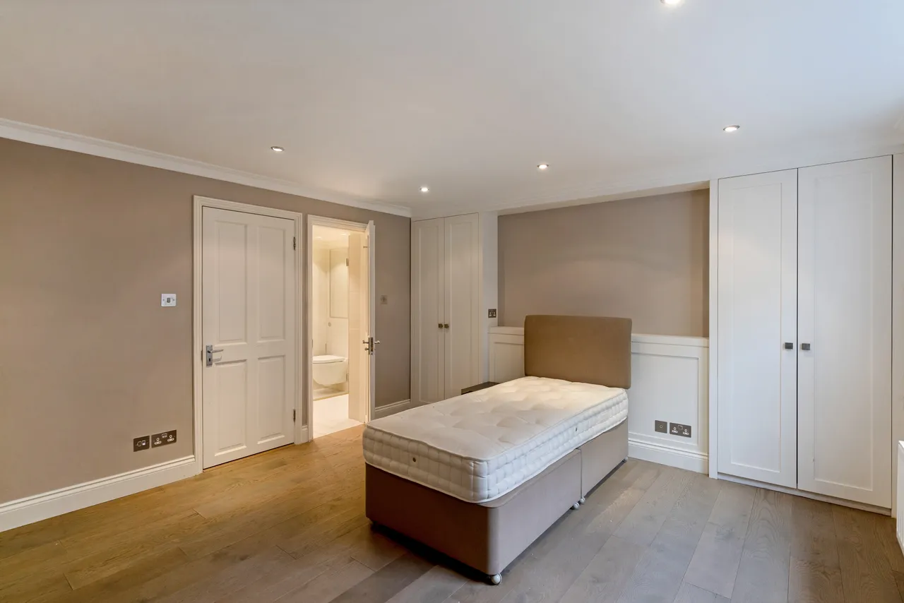 Eaton Terrace, London, SW1W, photo 10