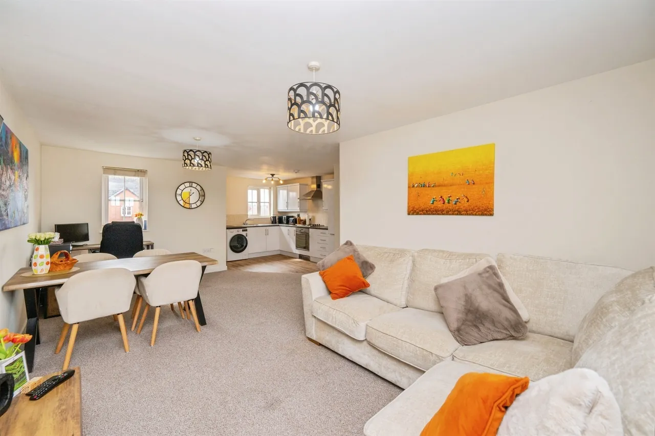 Burwaye Close, Lichfield, photo 5