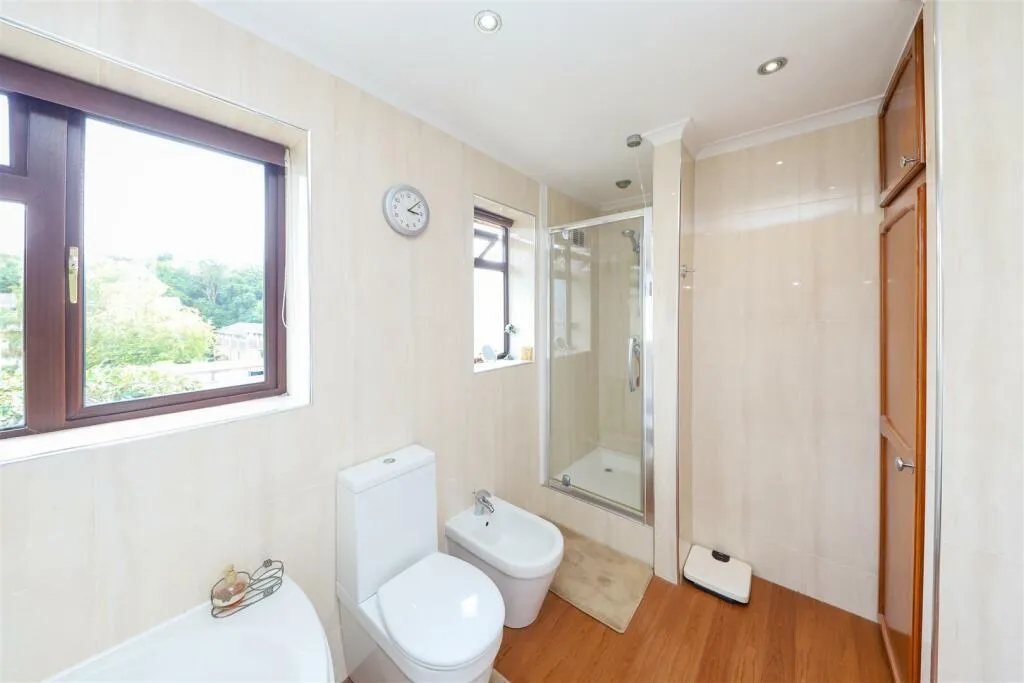 Reservoir Road, Ruislip, Middlesex, HA4 7TU, photo 10