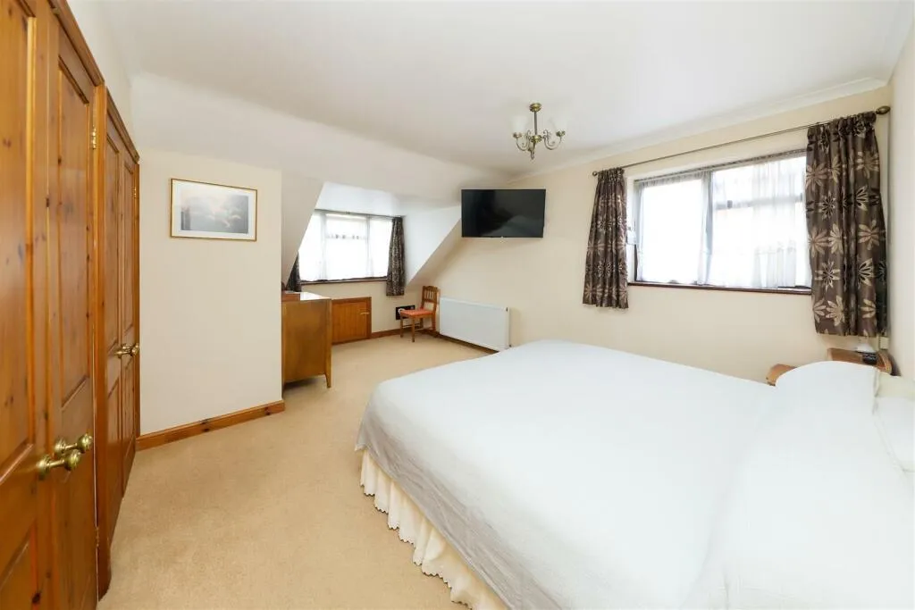 Reservoir Road, Ruislip, Middlesex, HA4 7TU, photo 7