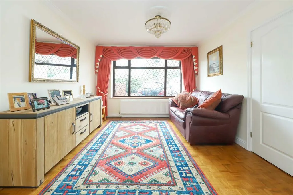 Reservoir Road, Ruislip, Middlesex, HA4 7TU, photo 5