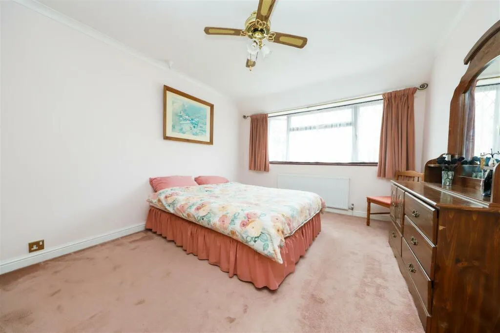 Reservoir Road, Ruislip, Middlesex, HA4 7TU, photo 8