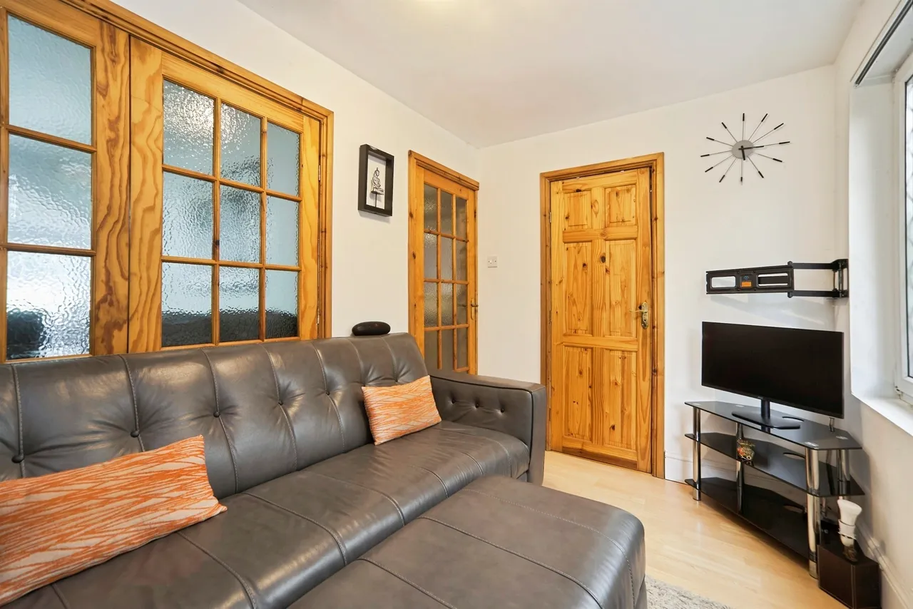 Hough End Lane, Leeds, photo 4