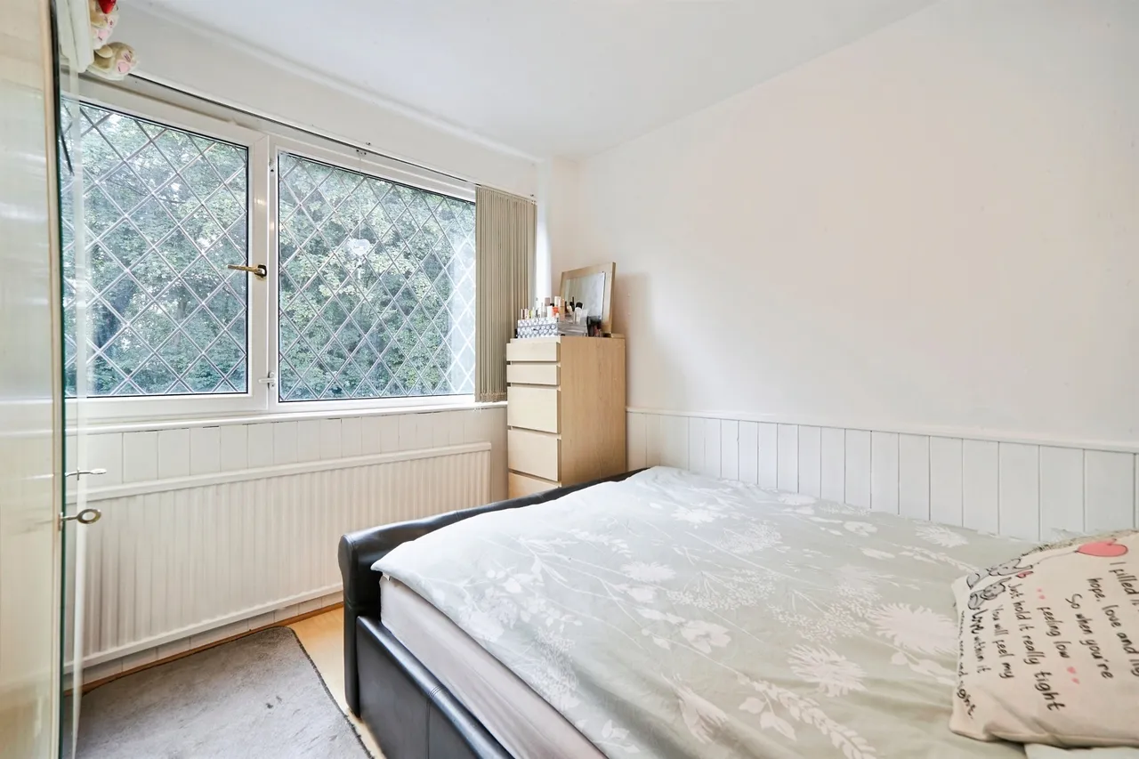 Hough End Lane, Leeds, photo 8