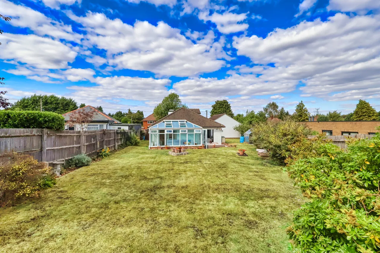 Squirrel Lane, High Wycombe, HP12, photo 16