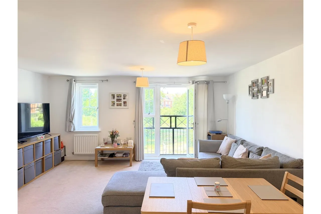 Millpond Lane, Horsham, West Sussex RH12 0AQ, photo 2