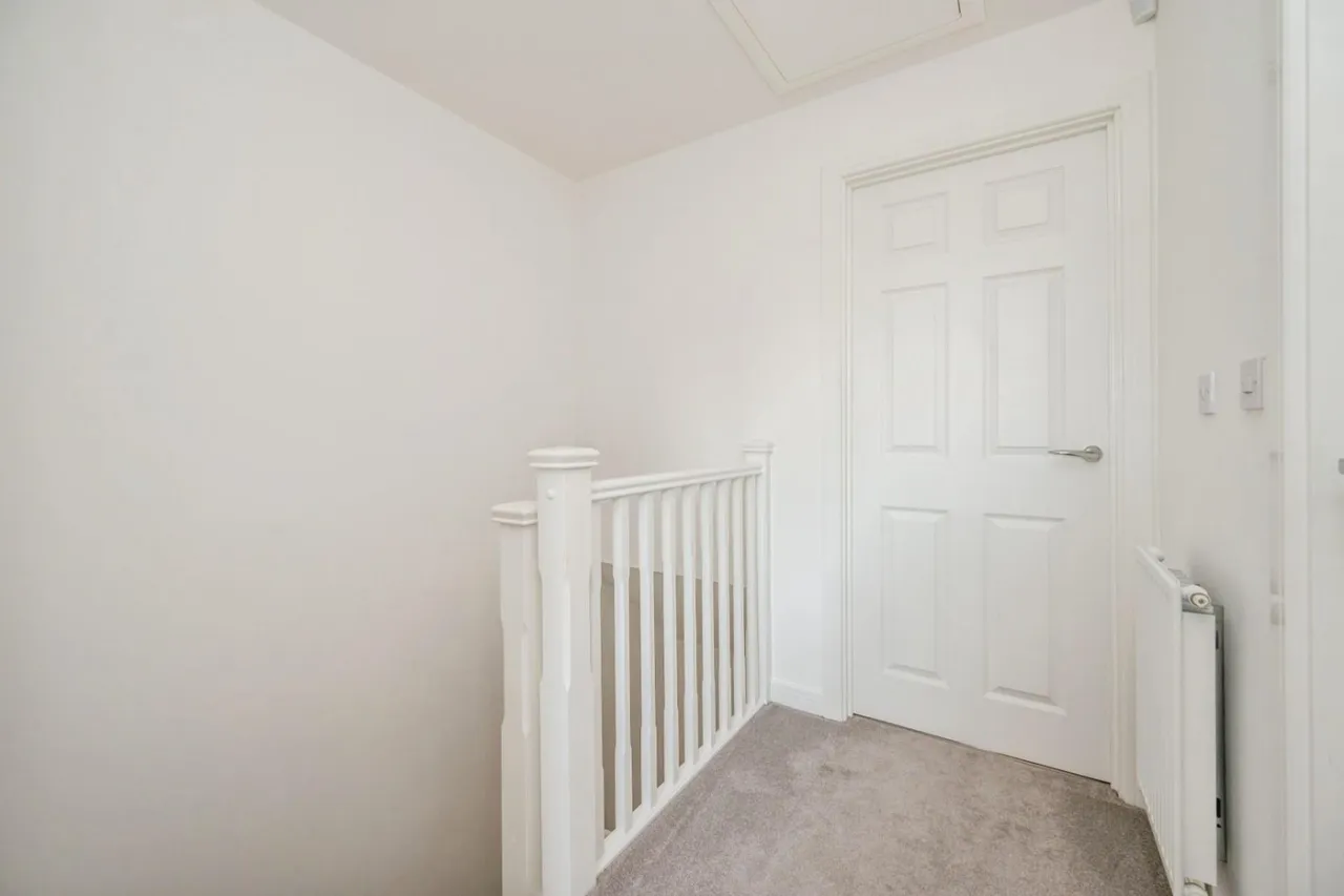 Clayton Avenue, Fradley, photo 11