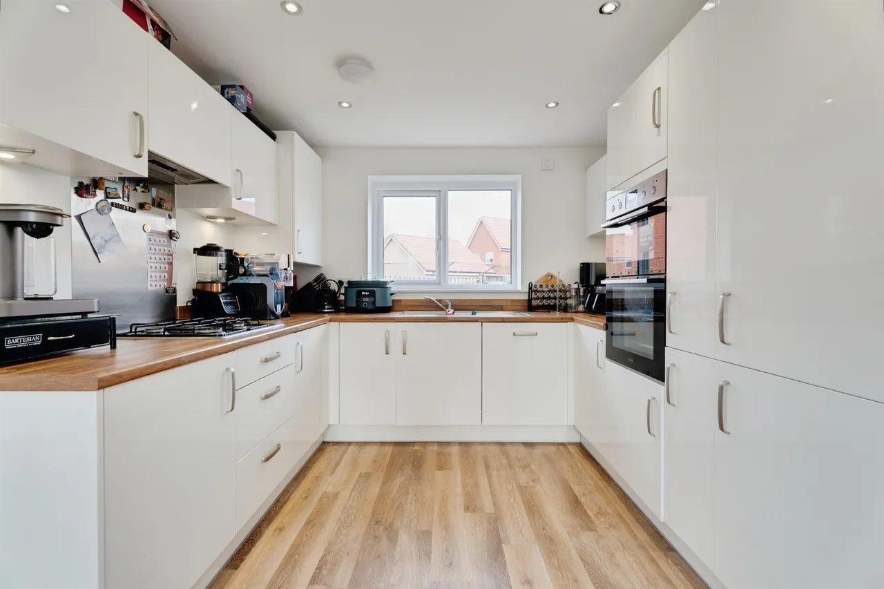 Challis Circle, Stowmarket, photo 2