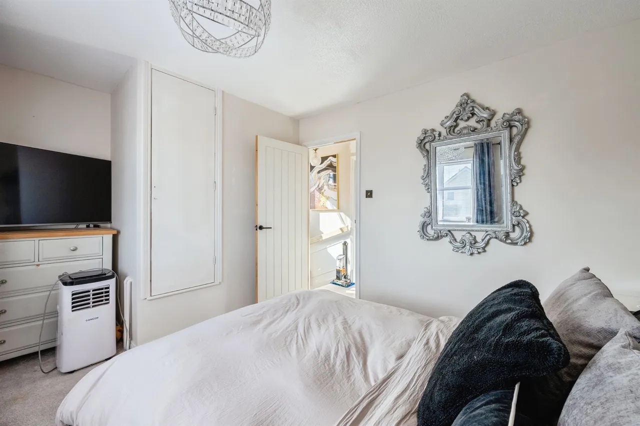 Stuart Close, Trowbridge, BA14, photo 6