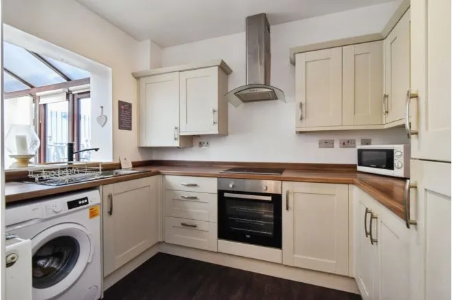 Cambrian Street, Tredegar, photo 9