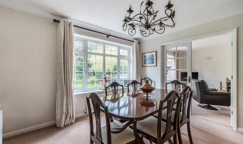 Headley Road, Leatherhead, KT22, photo 6