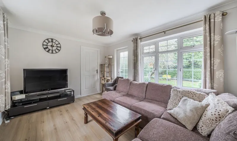 Headley Road, Leatherhead, KT22, photo 7