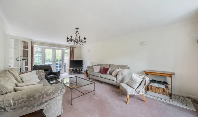 Headley Road, Leatherhead, KT22, photo 4