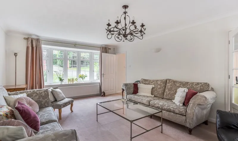 Headley Road, Leatherhead, KT22, photo 15