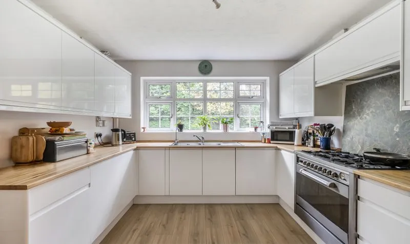 Headley Road, Leatherhead, KT22, photo 5