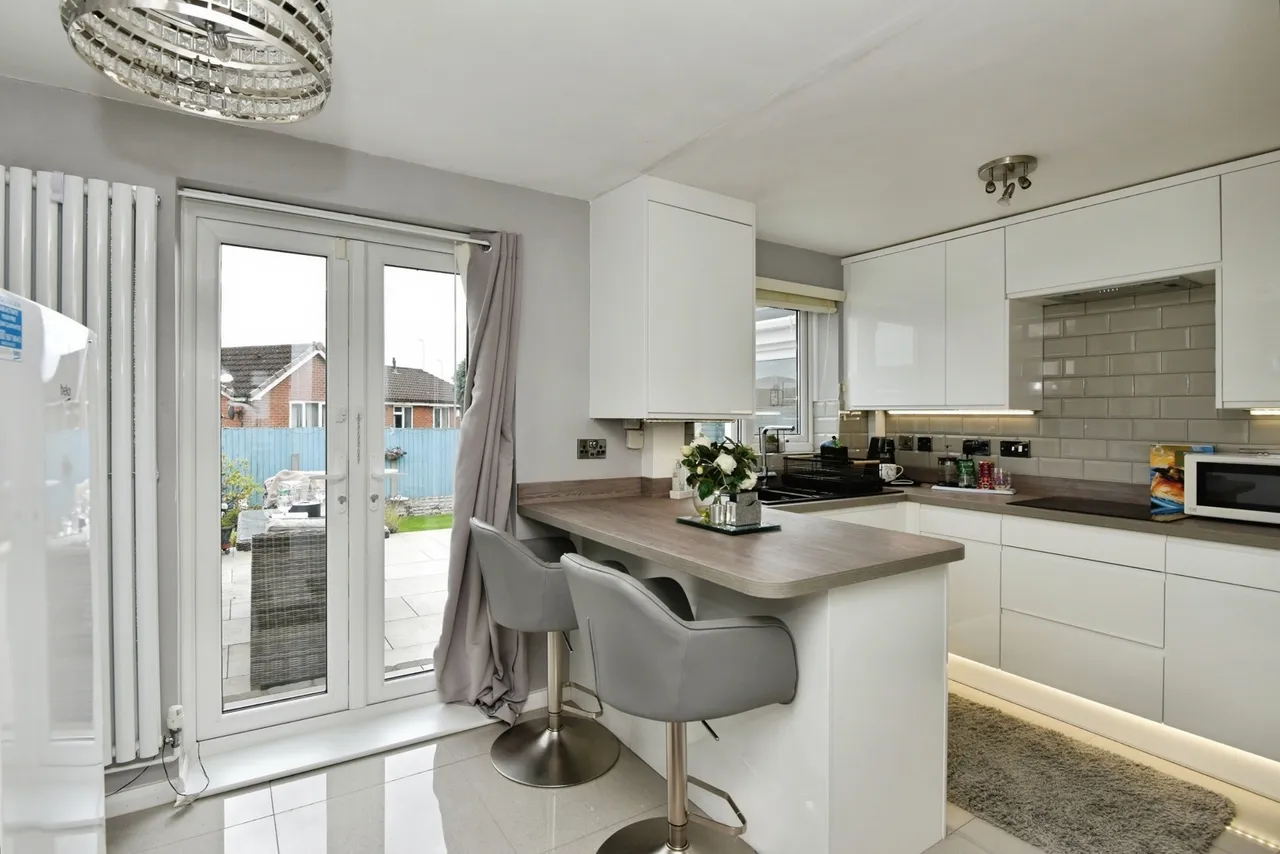 Woodbridge Road, Newcastle, ST5, photo 5