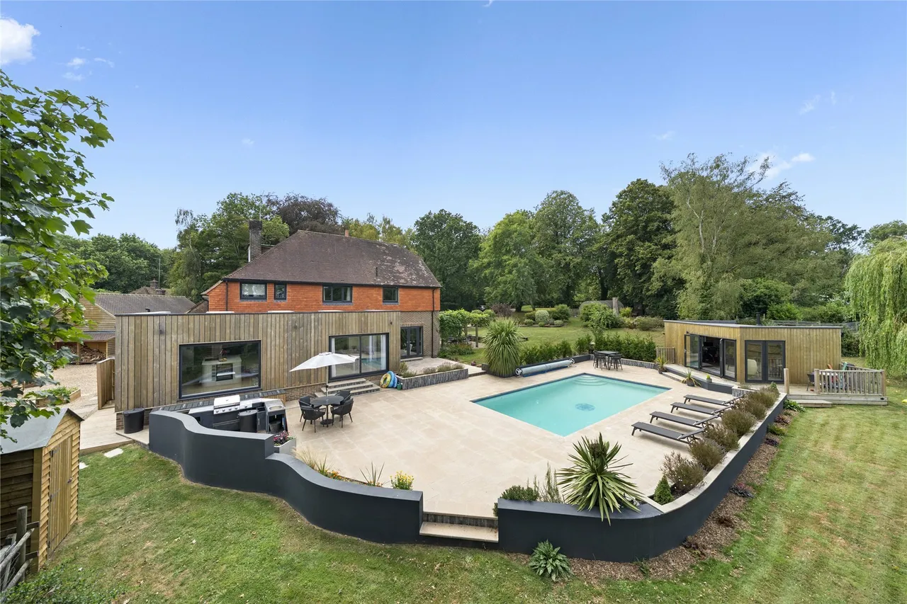 6 bed house for sale — Church Road, Herstmonceux, Hailsham, East Sussex, BN27