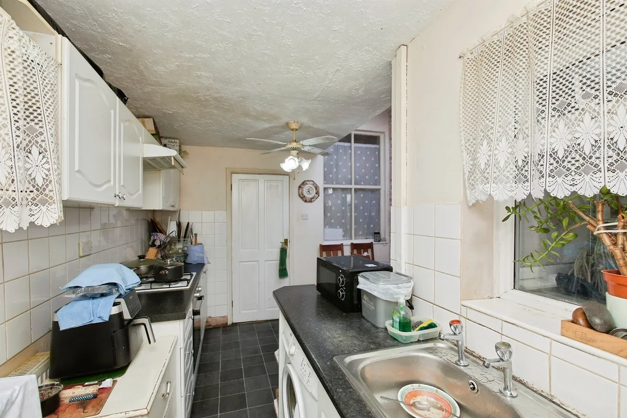 Wellington Street, Burton-On-Trent, DE14, photo 9