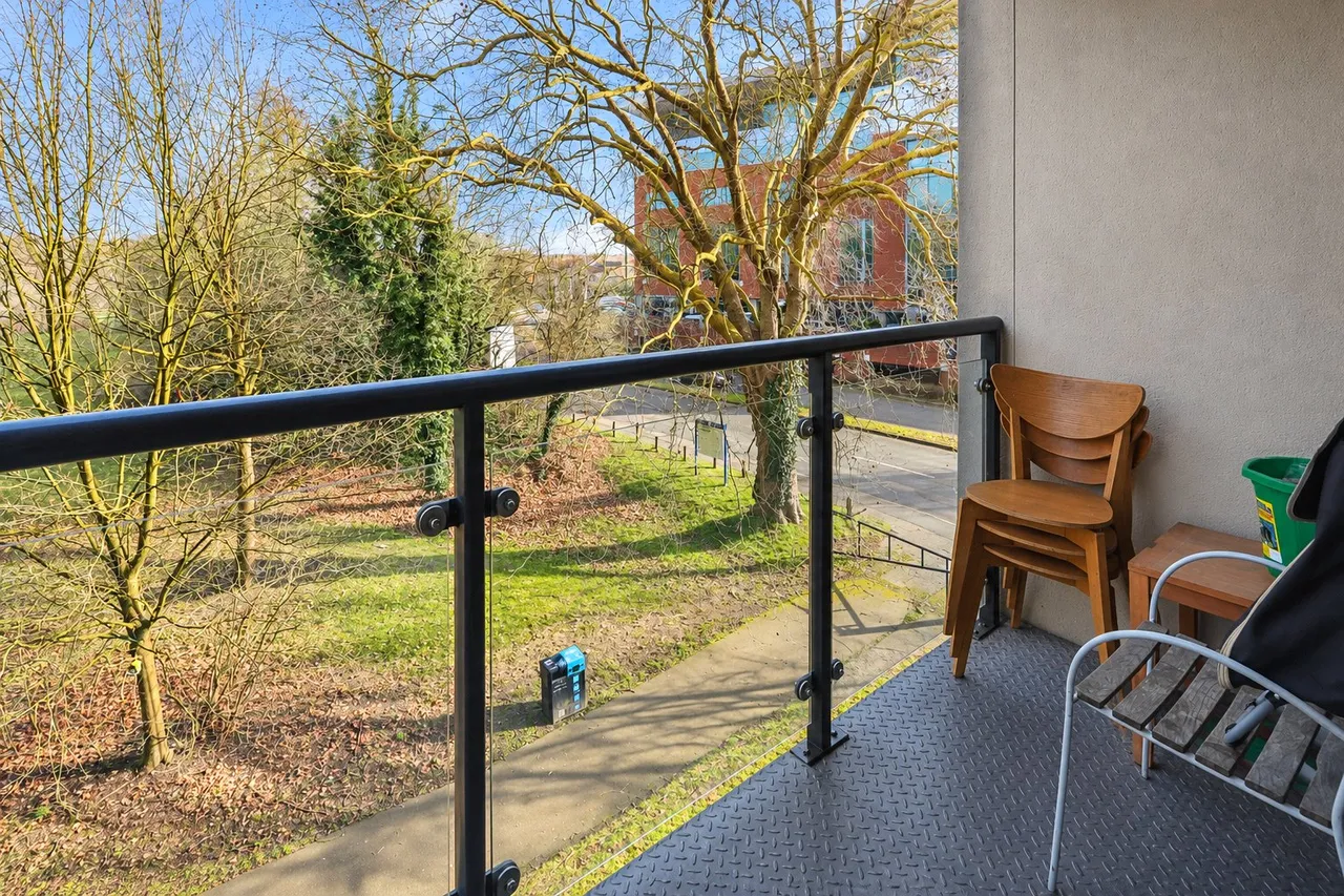 Victoria Way, Woking, GU21, photo 6