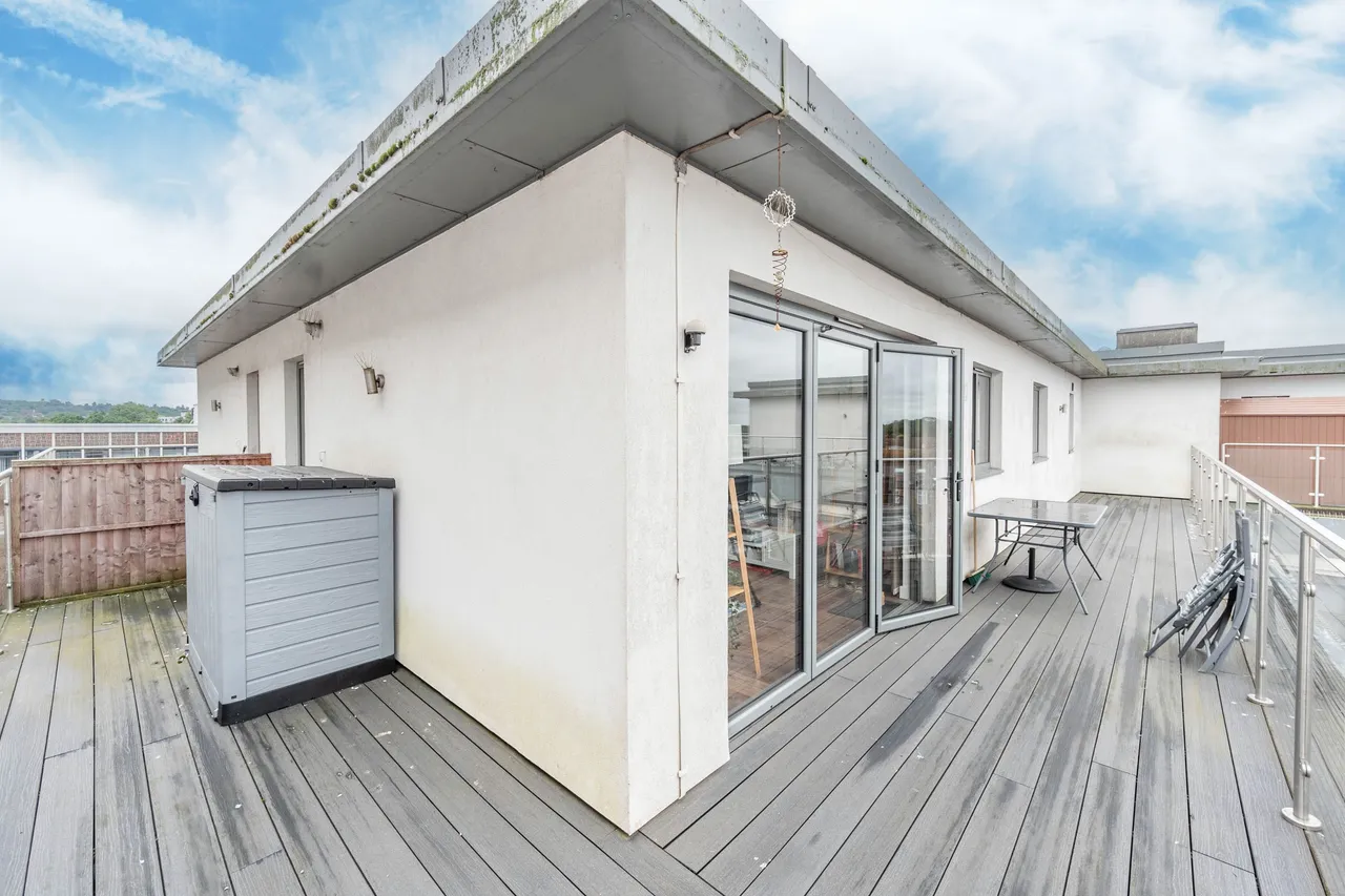 Flat 1 Talbot Skyline, 204-226 Imperial Drive, Harrow, photo 3