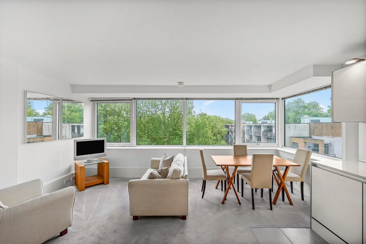 2 bed flat for sale, George Beard Road, London, SE8