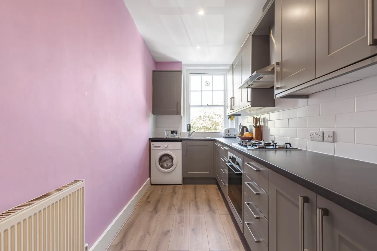 Clapham Common South Side, London, SW4, photo 6
