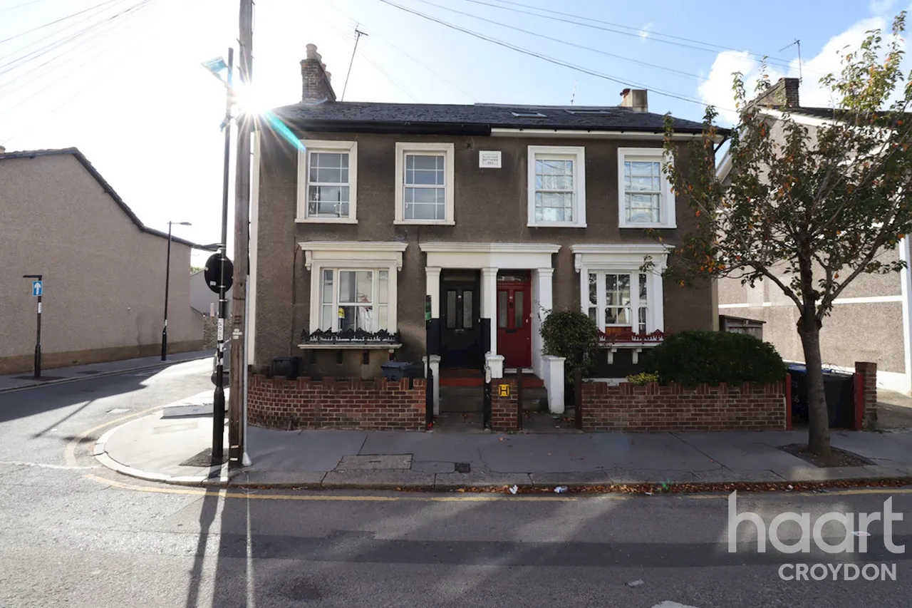 4 bed house for sale, Wandle Road, Croydon, CR0