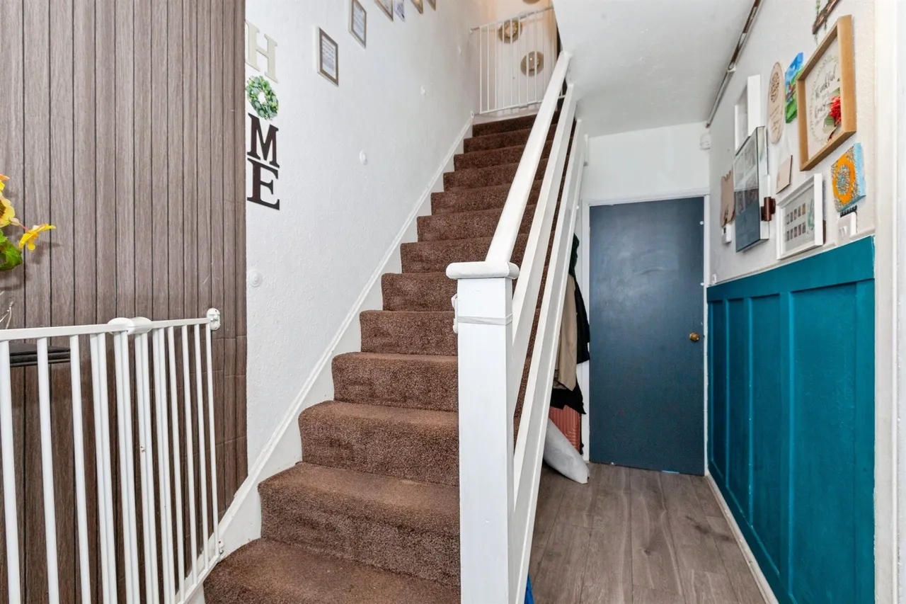 Long Furlong Drive, Slough, SL2, photo 13