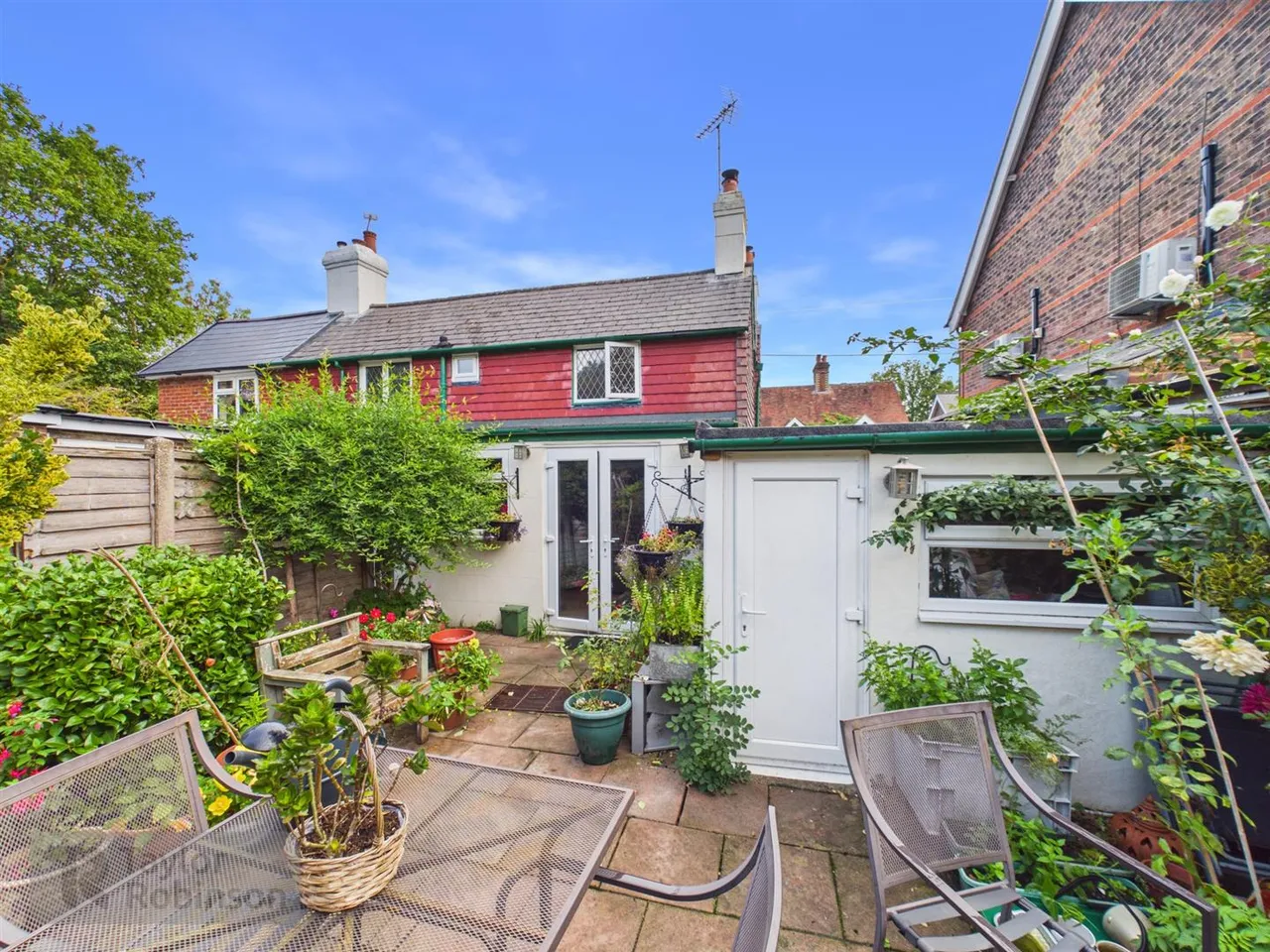 Ifield Green, Ifield, RH11, photo 7
