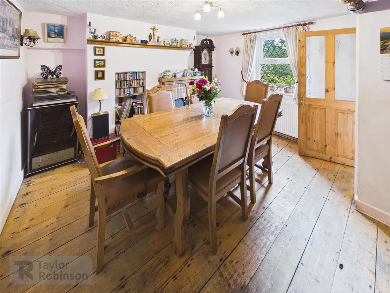 Ifield Green, Ifield, RH11, photo 4