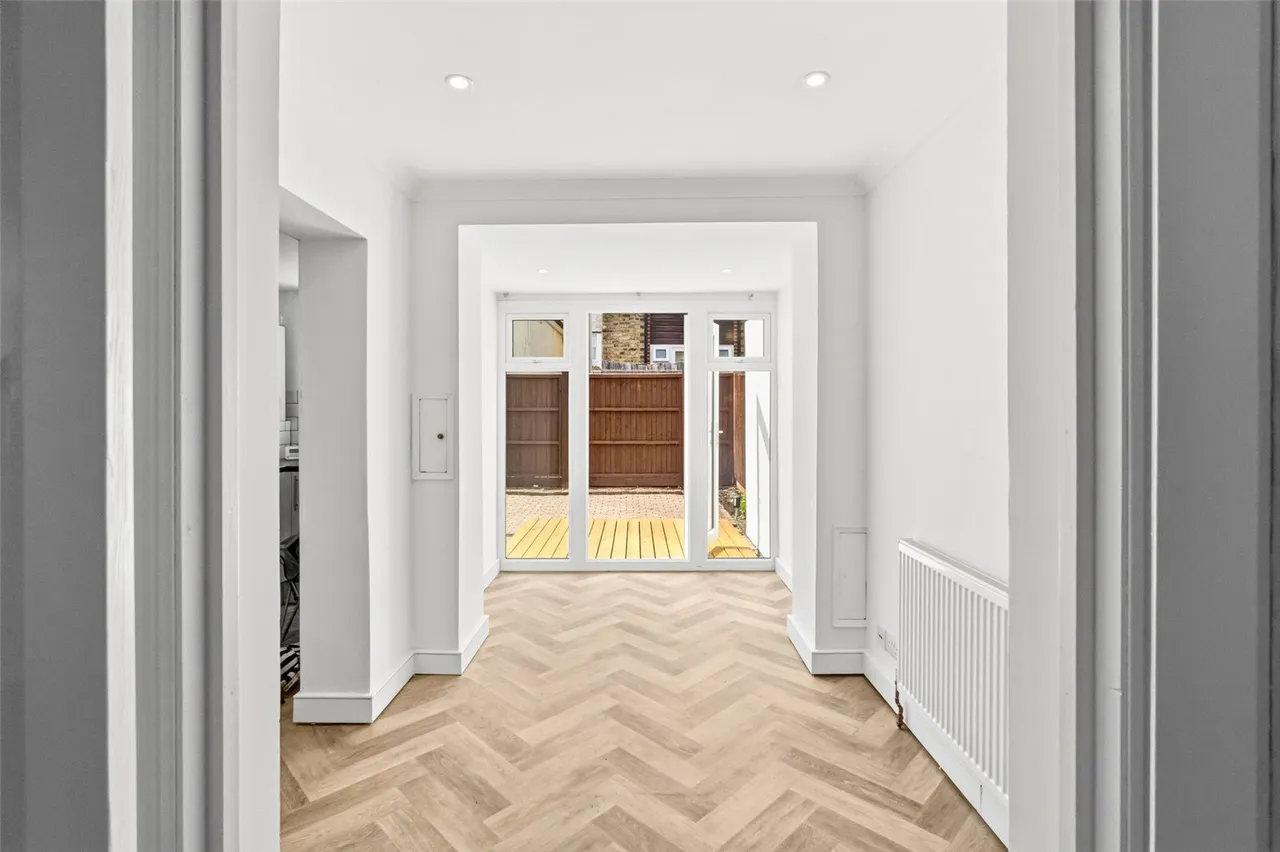 Warwick Road,, Twickenham, TW2 6SW, photo 5