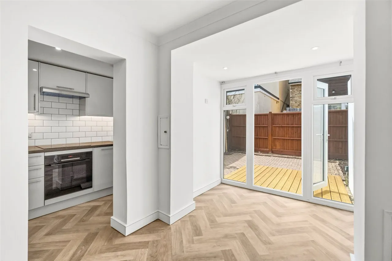 Warwick Road,, Twickenham, TW2 6SW, photo 3