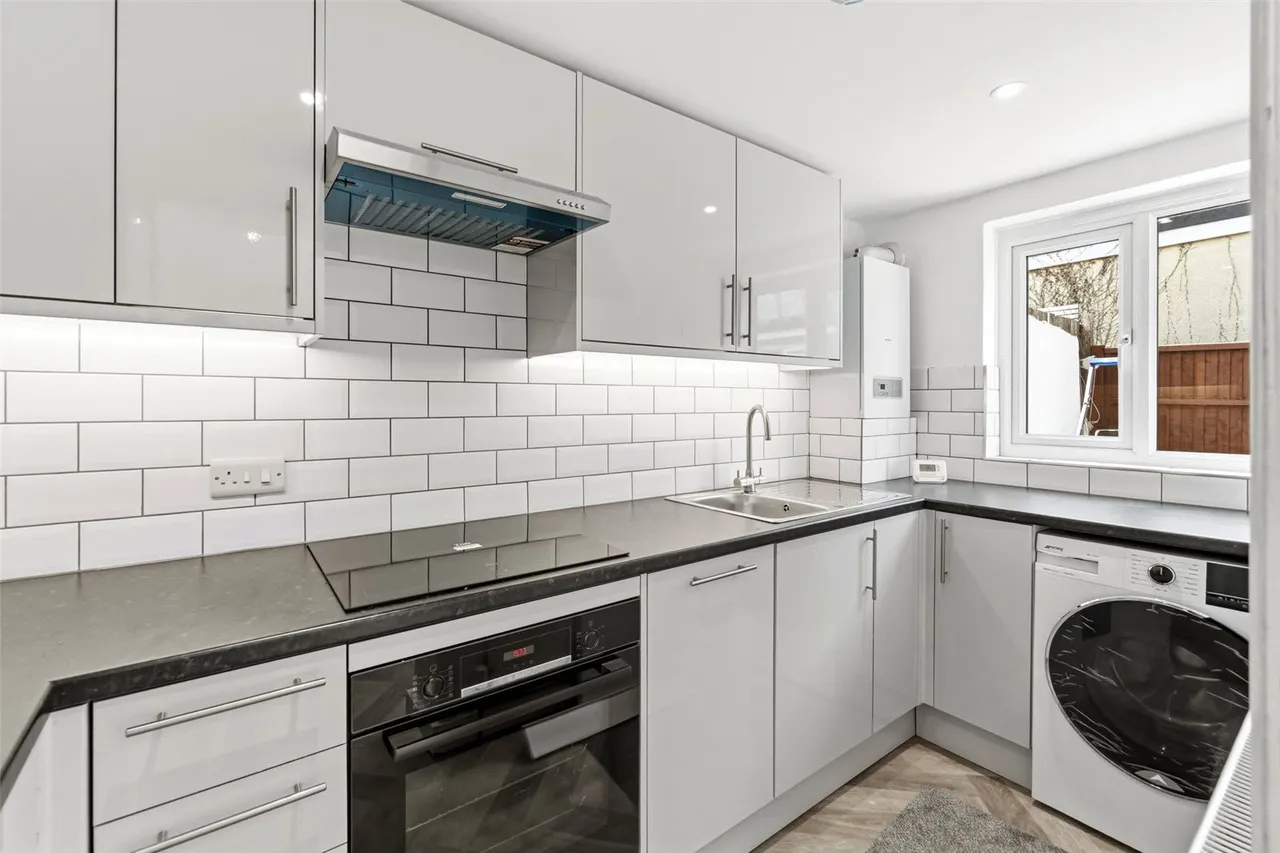 Warwick Road,, Twickenham, TW2 6SW, photo 4