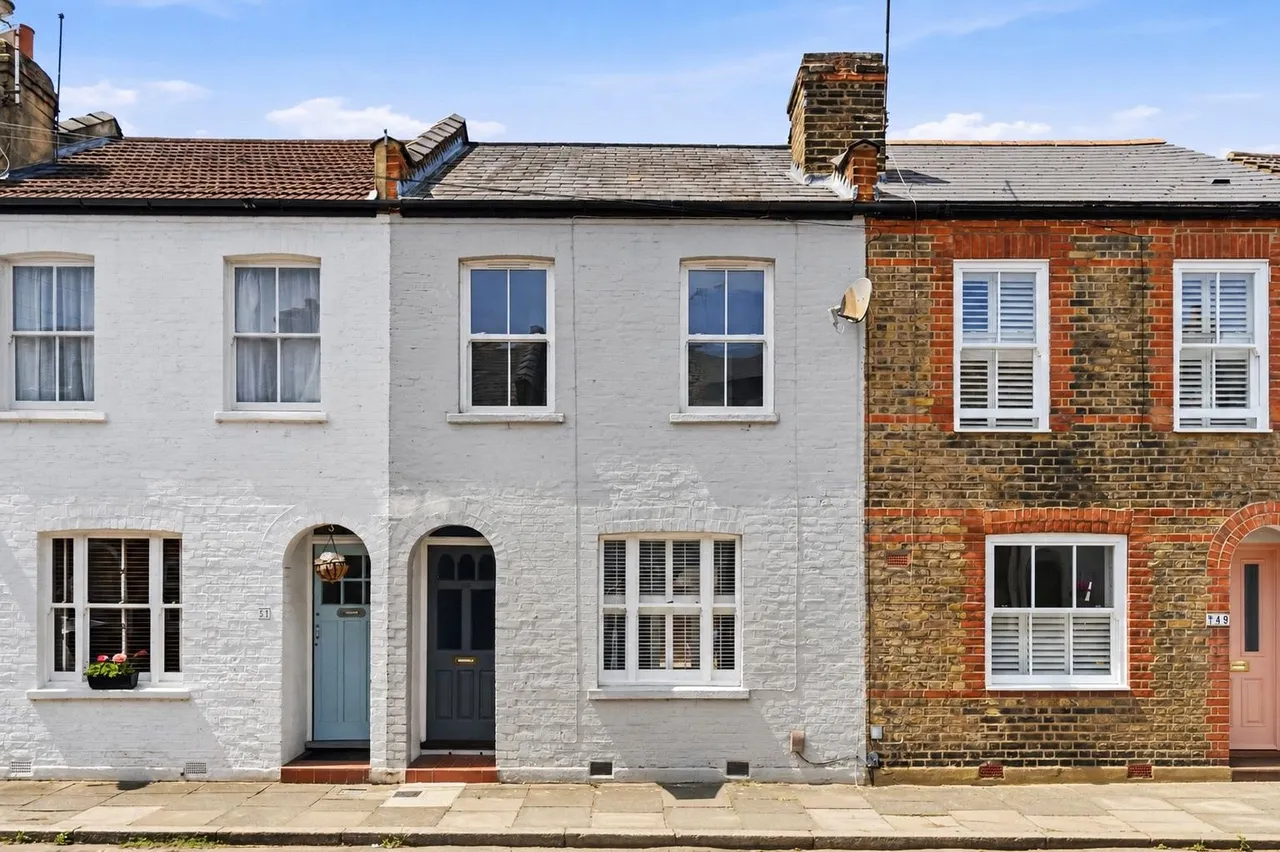 2 bed house to rent — Warwick Road,, Twickenham, TW2 6SW
