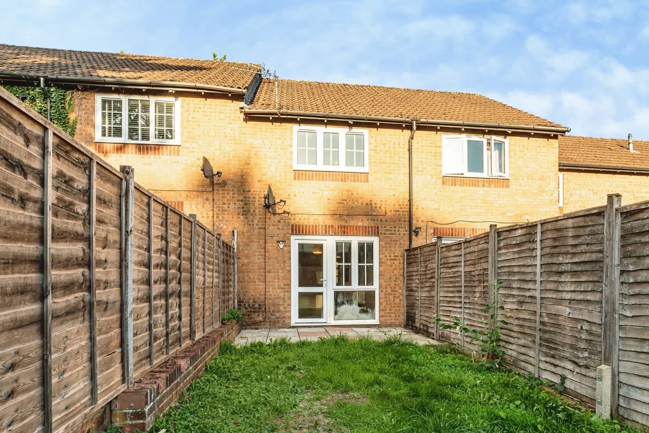 Gander Drive, Basingstoke, RG24, photo 2