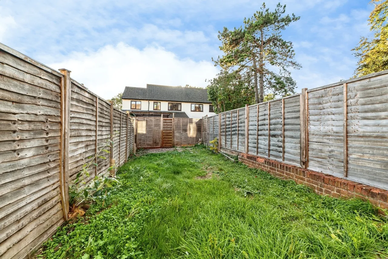 Gander Drive, Basingstoke, RG24, photo 3