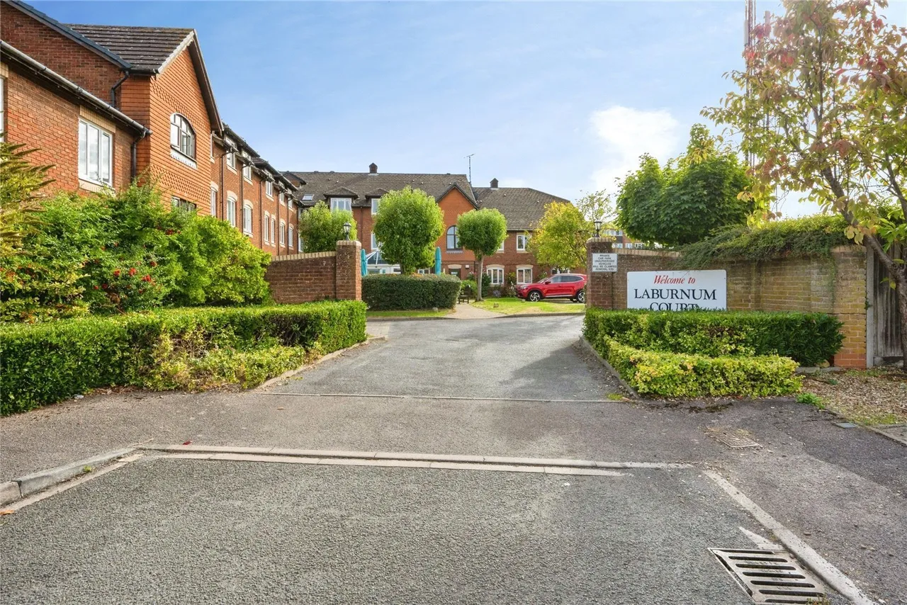 1 bed flat for sale, Millstream Way, Leighton Buzzard, LU7