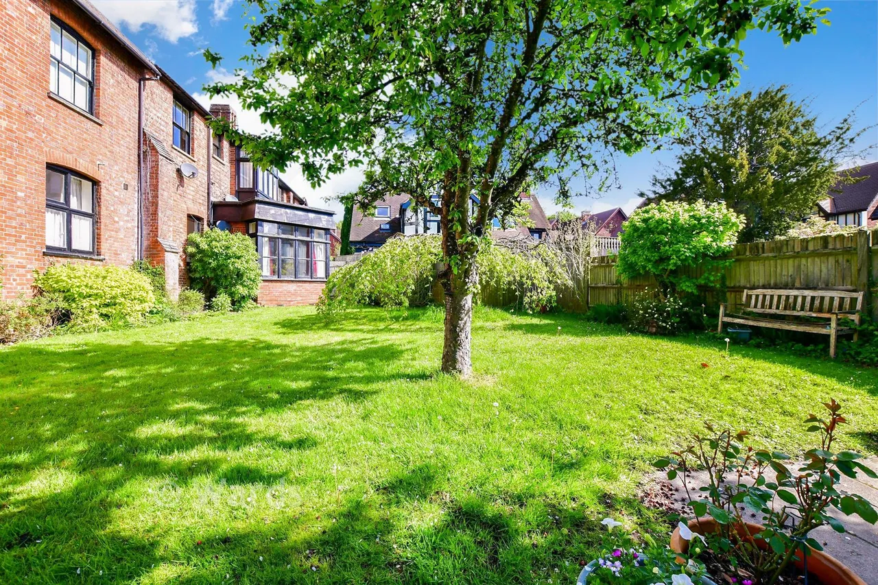 School Hill, Lamberhurst, TN3, photo 12
