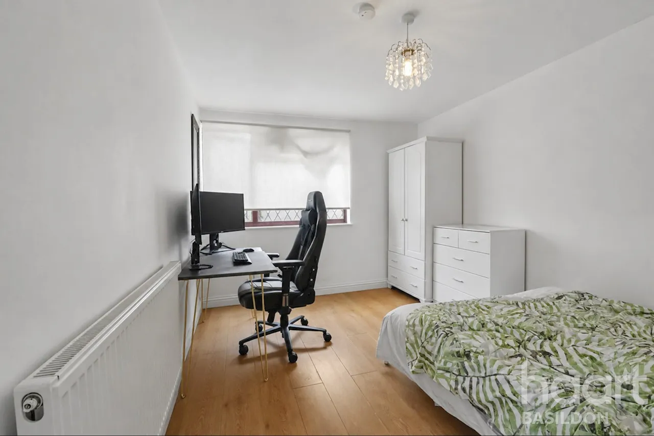 Clay Hill Road, Basildon, SS16, photo 6