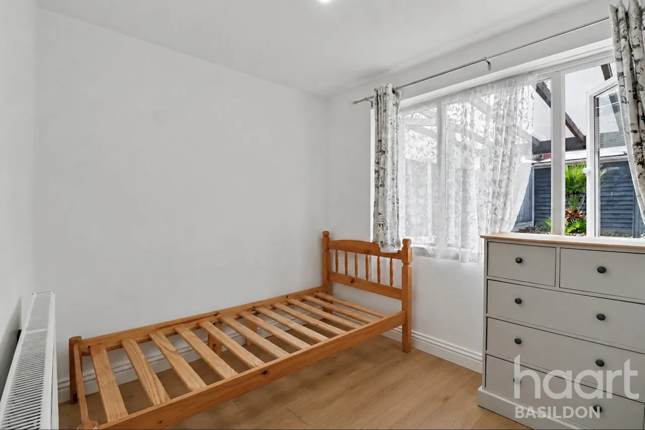 Clay Hill Road, Basildon, SS16, photo 7